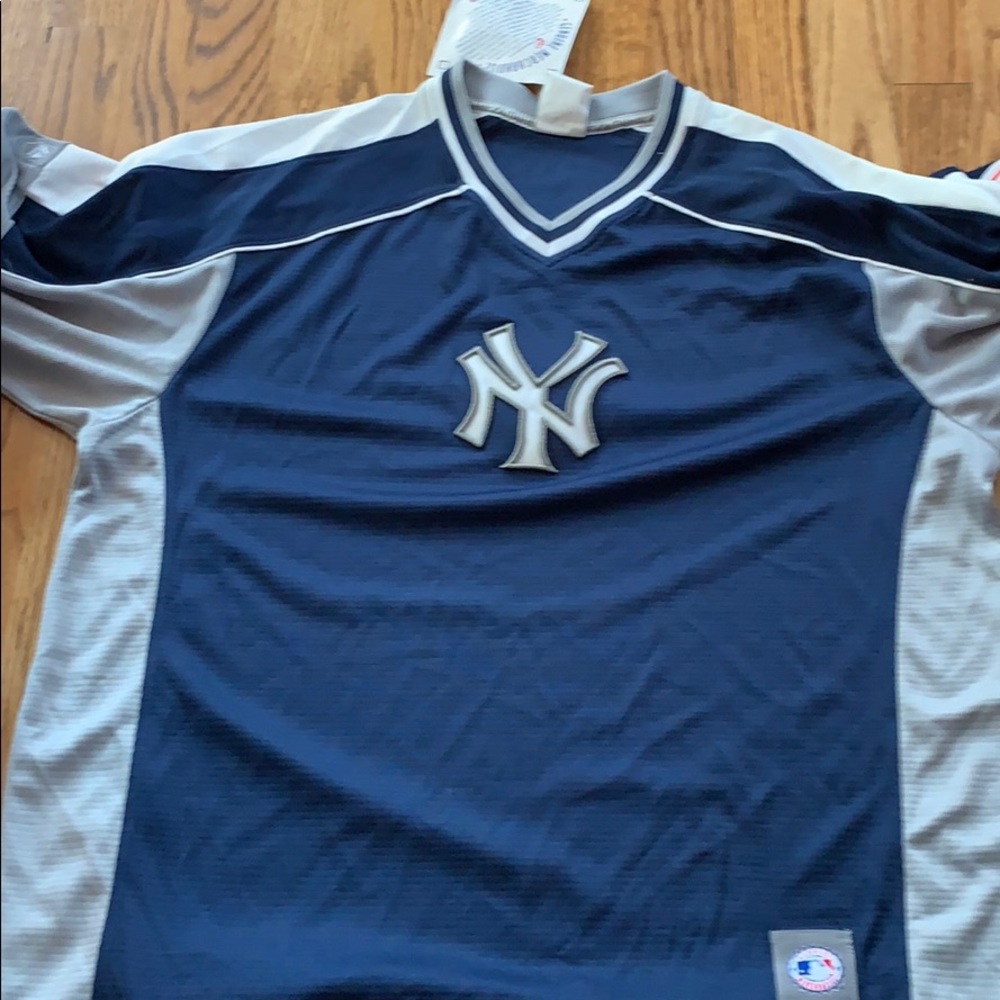 Yankee majestic jersey